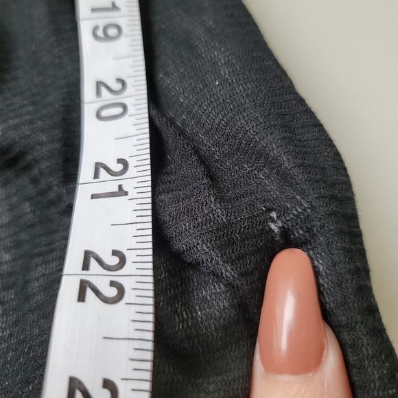 D&G Dolce and Gabbana mesh net tee *flaw* - Picture 11 of 13